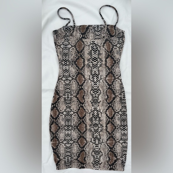 Sexy snakeskin print bodycon mini dress- size small - Picture 1 of 4